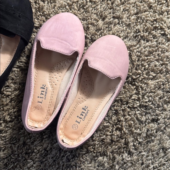 Shoes - Picture 2 of 3